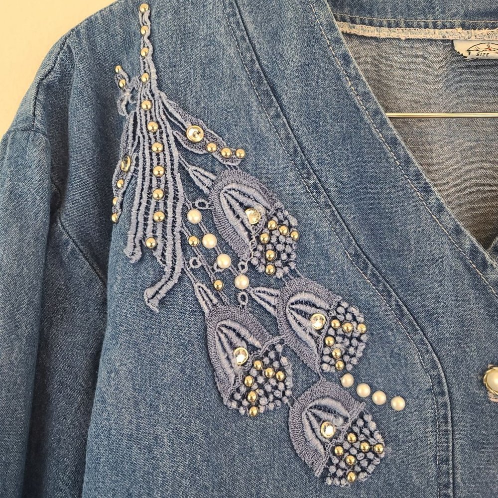 Vintage 90s Womens Sz M Floral Embroidered Denim Pearl Shirt Jacket Rodeo West - Picture 2 of 9